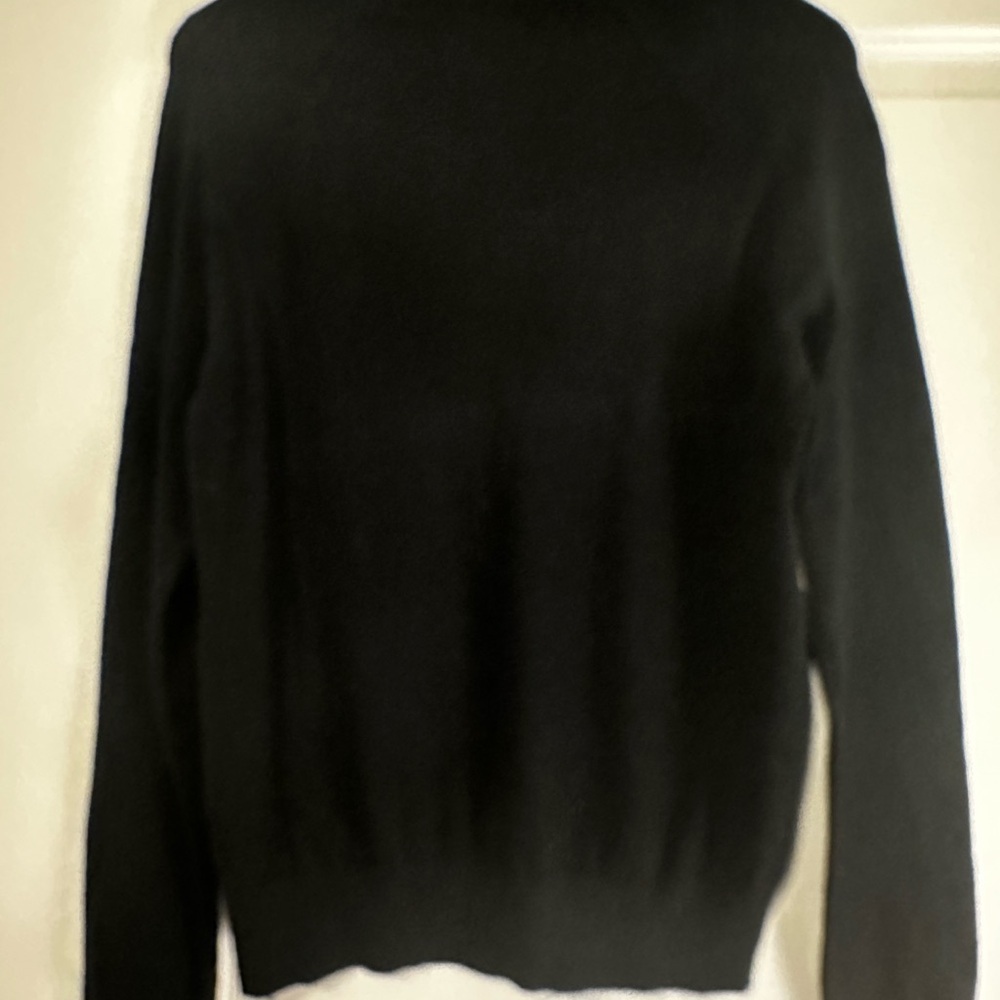 Aerie Black and White Sweater size M - Picture 2 of 4